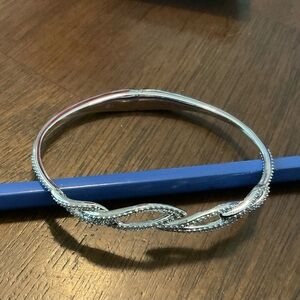 Elegant Silver tone Bracelet by Loma Linda